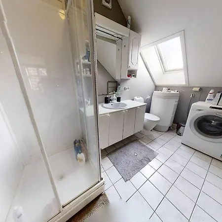 Spacious, 1 Minute From Bryggen! Apartamento Bergen